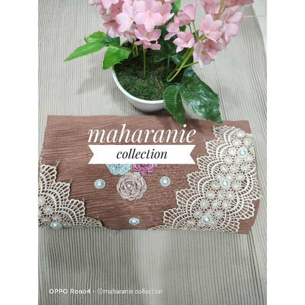 segi empat plisket renda bunga jambul/jilbab segi empat plisket jilbab segi empat plisket renda terbaru/jilbab segi empat viral terbaru/jilbab segi empat plisket renda terbaru-Brown