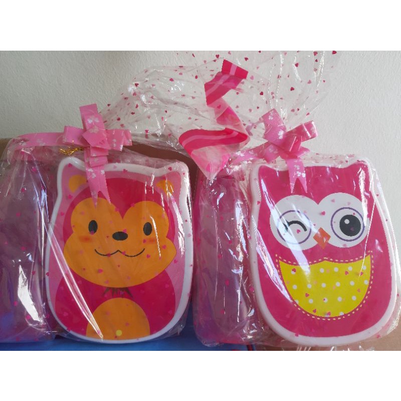 

Gift parcel paket kotak makan dan botol air minum