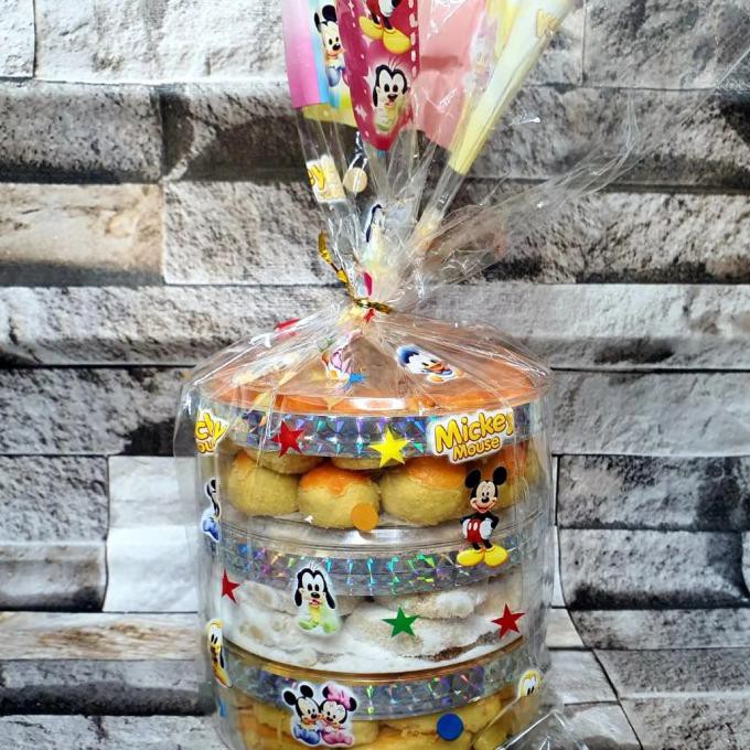 

Paket Kue Kering Lebaran Isi 3 Toples 250Gram Louismarket969