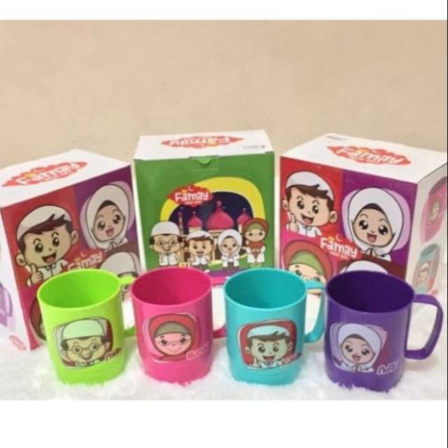 GELAS FAMILY SET / MUG PLASTIK