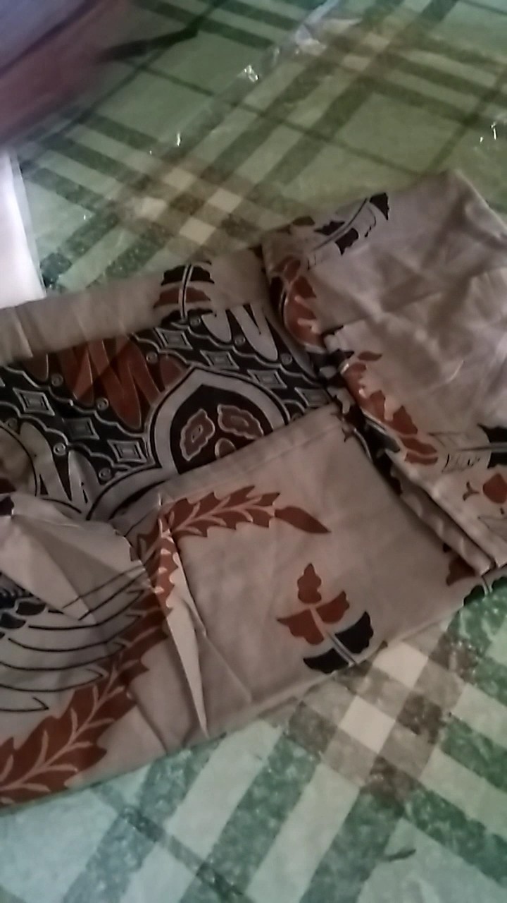 Baladika Kemeja Batik Pria Lengan Panjang Slimfit Katun Printing Hem Baju Seragam Kantor Modern