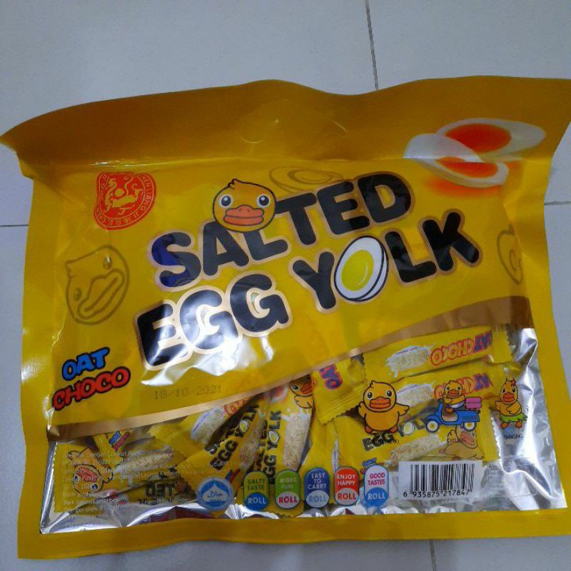 

Snack Import Oat Salted Egg Yolk 255gr 30pc x 8.5gr EXP 3/2025 Makanan Ringan Gandum
