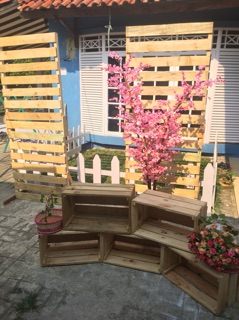 Partisi pembatas ruangan kayu jati belanda model rustic walldrop