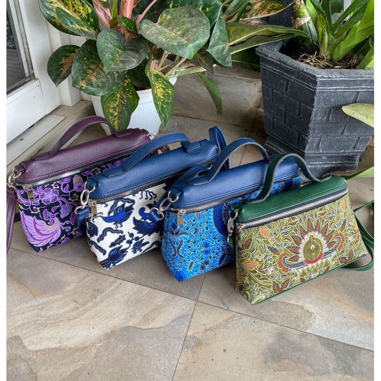 Tas Pouch Batik ( PIA, Jala, Ikkt, Persit )