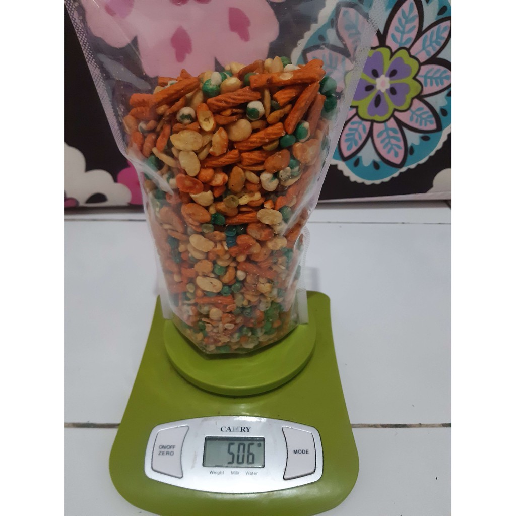 

PALING LARISSS!!! KACANG CAMPUR JAIPONG 500 GR