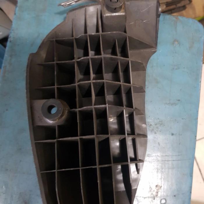 Tatakan Kaki Mobil Isuzu Panther Matic