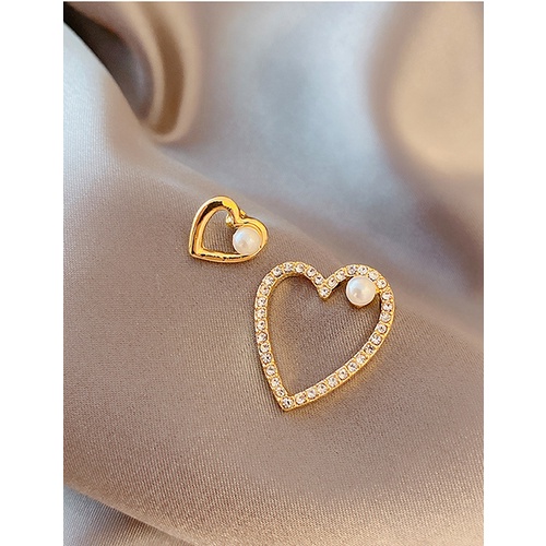 LRC Anting Tusuk Fashion Golden Alloy Diamond Heart Earrings V57158