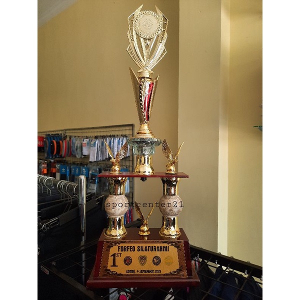 Jual Piala Kaki Trophy Kaki Kayu Lengkap Dengan Stiker Tulisan Piala Shopee Indonesia