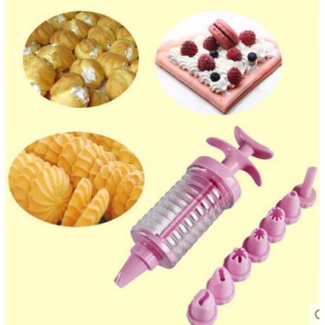 

KUE-PENGHIAS-ALAT- ALAT PENGHIAS KUE 8 IN 1 / CAKE PEN CAKE DECORATION / SEMPROTAN CREAM - PENGHIAS