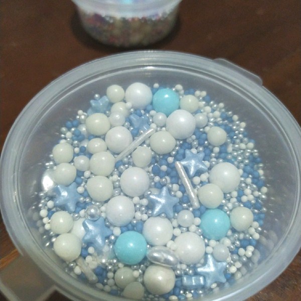 

SGS SPRINKLE BLUE WHITE BABY COLOR PEARL SUGAR KUE HIASAN TOPPER