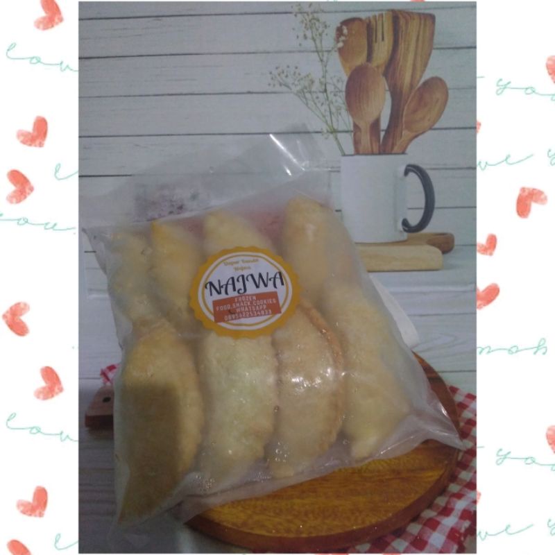 

pastel isi sayuran dan telor