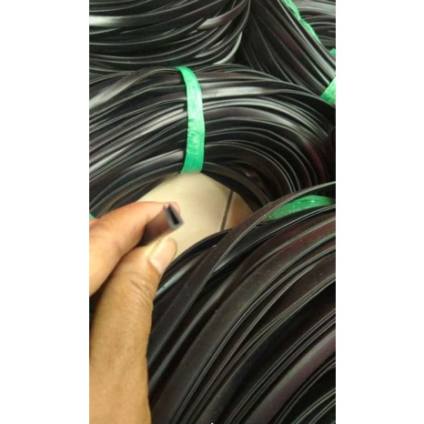 KARET Lis kaca Lis Helm DLL  PER METER