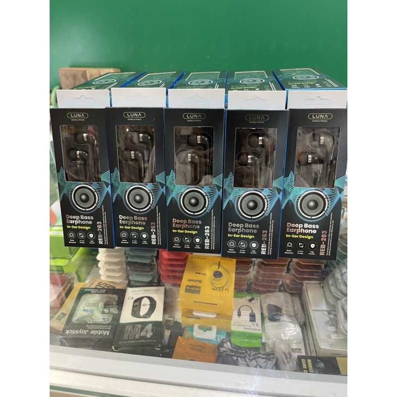 

earphoneluna