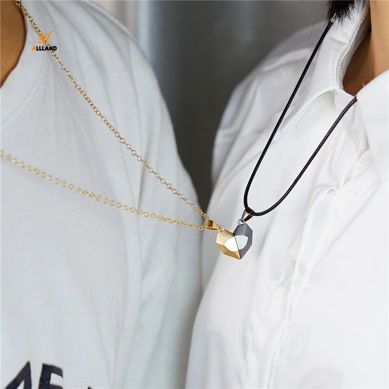 1 Pasang Kalung Rantai Dengan Liontin Magnet Bentuk Hati Bahan Alloy Untuk Pasangan
