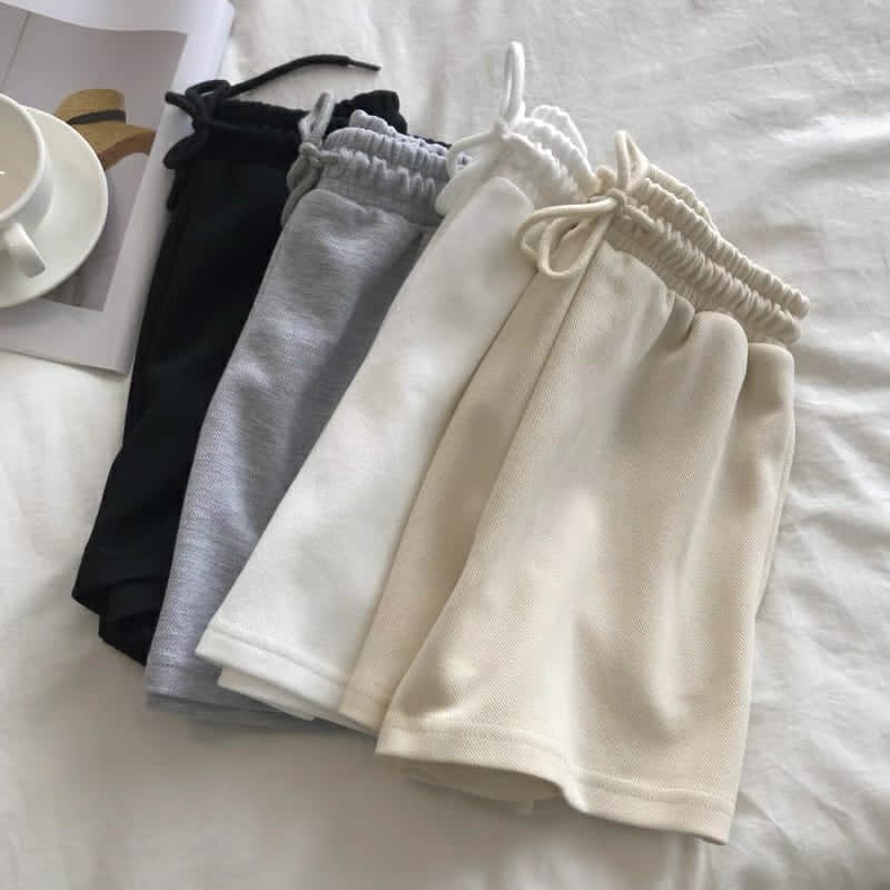 BEFAST - ZEC OOTD Wanita Hotpants AYMI / Laura Pant Babyterry Short Pants / Hotpants Perempuan / Celana Pendek Santai / Hotpants Polos / Celana Pendek Wanita Kekiniaan / Terlaris / Termurah