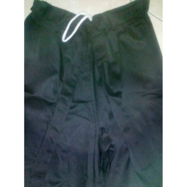 Celana komprang tanpa BAJU