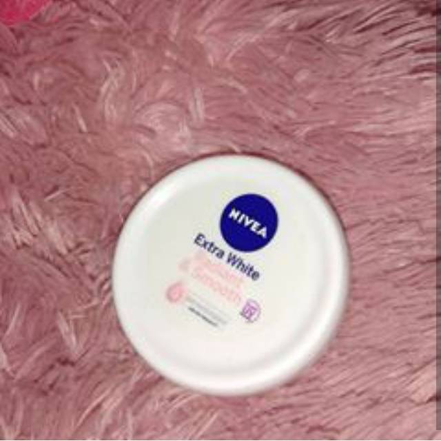 Nivea extra white