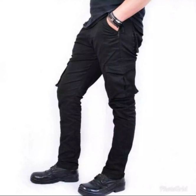 Celana Panjang Pria Cargo HitamCelana Cargo