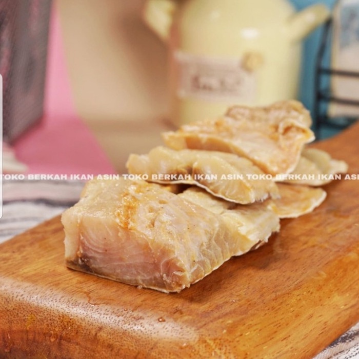 

ds201fs Jambal Roti Daging 250 Gram / Ikan Asin Jambal Dscscv