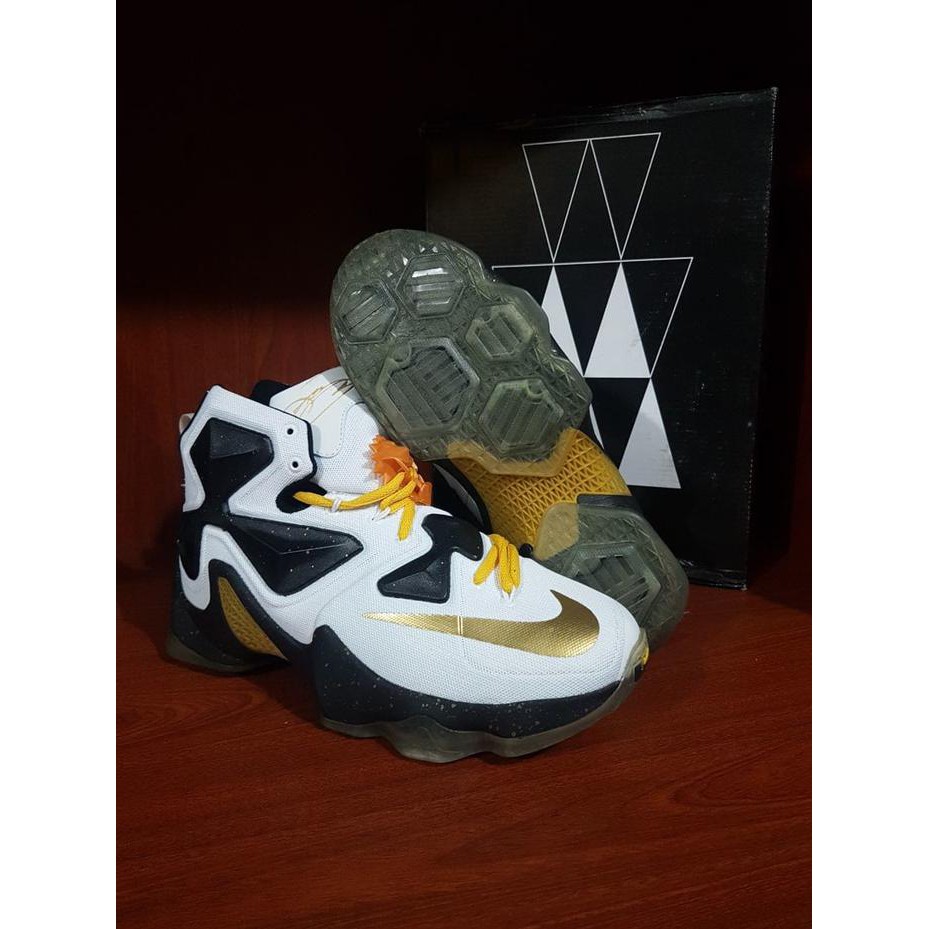 Sepatu Basket Nike Lebron James 13 Xiii Premium