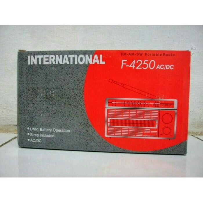 RADIO INTERNASIONAL F-4250 AC DC AM SW FM