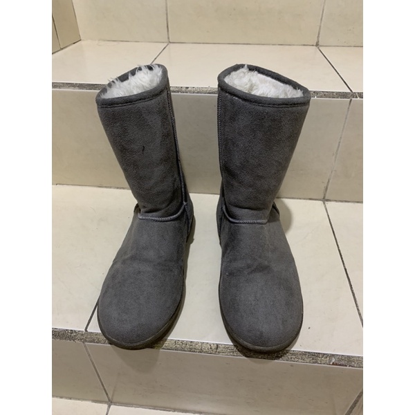 Preloved UGG Boots