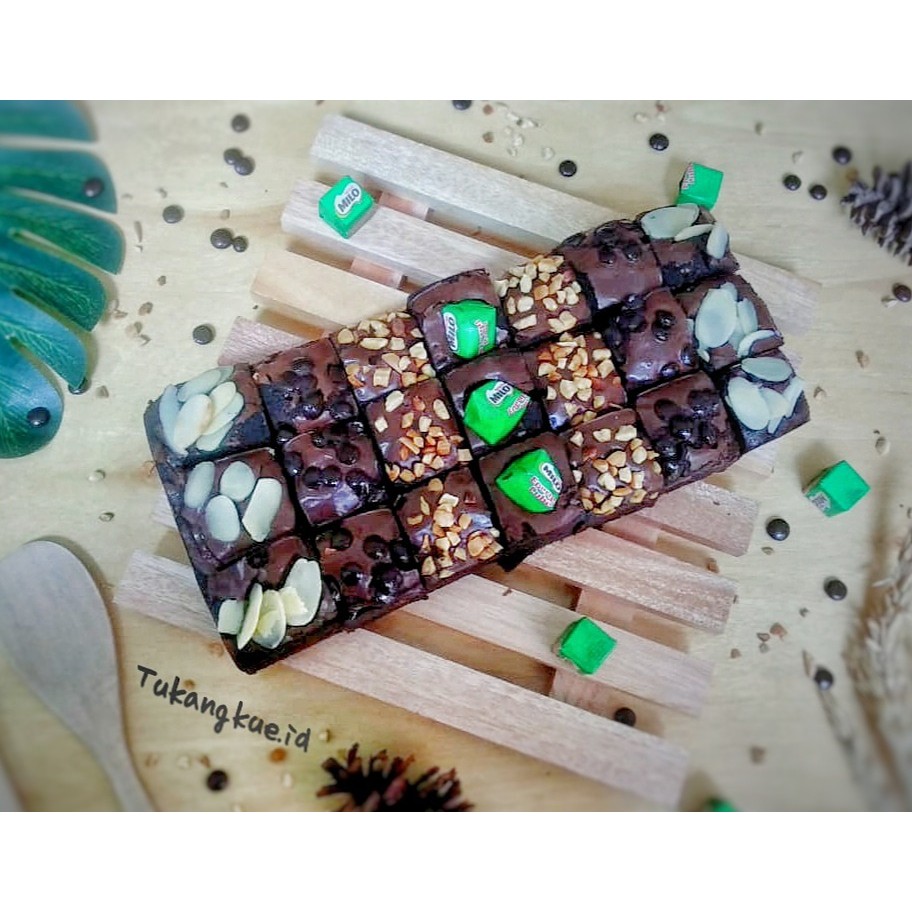 

Fudge Brownies / Kue Brownies TERMURAH / Brownies Jakarta/ Brownies Cipayung