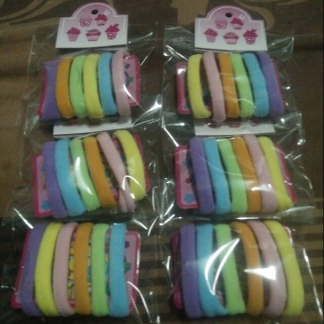 

Karet kuncir halus warna soff ukuran 5cm