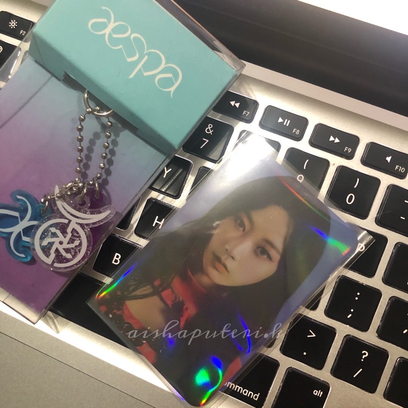 GISELLE AESPA PHOTOCARD NEXT LEVEL KEYRING
