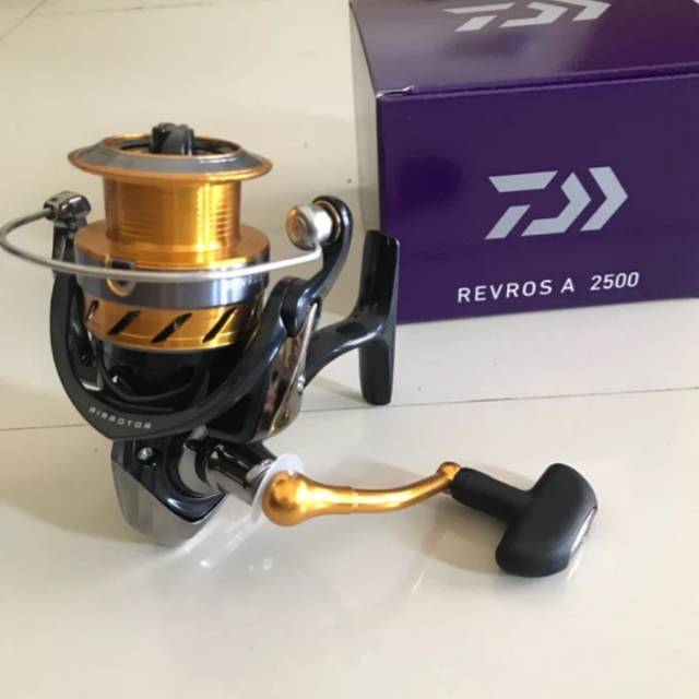 Reel daiwa revros 2500A