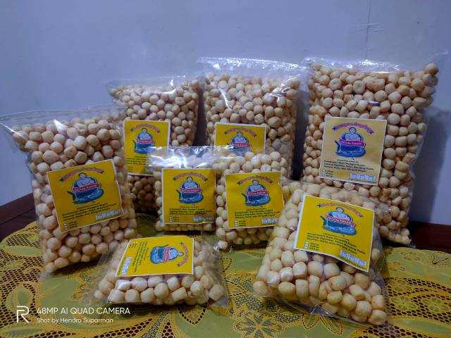

Amplang PONTIANAK JURAGAN ikan Tenggiri 500gr PALING ENAAK ( size 1/2kg )