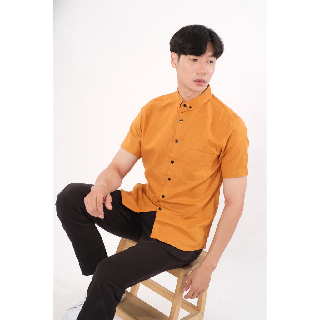 SANVANINA Kemeja Slim Fit Pria Mustard Polos | Short Basic Rami Mustrad E-1507G