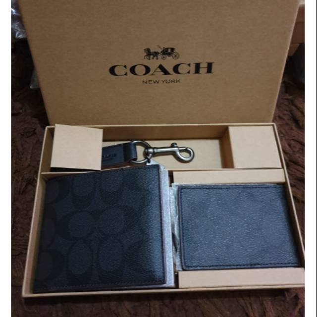 harga coach wallet