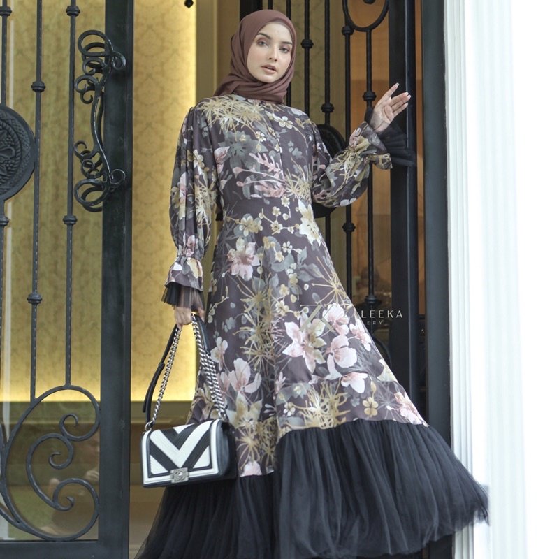 Zaleeka Gallery - NAURA GAMIS