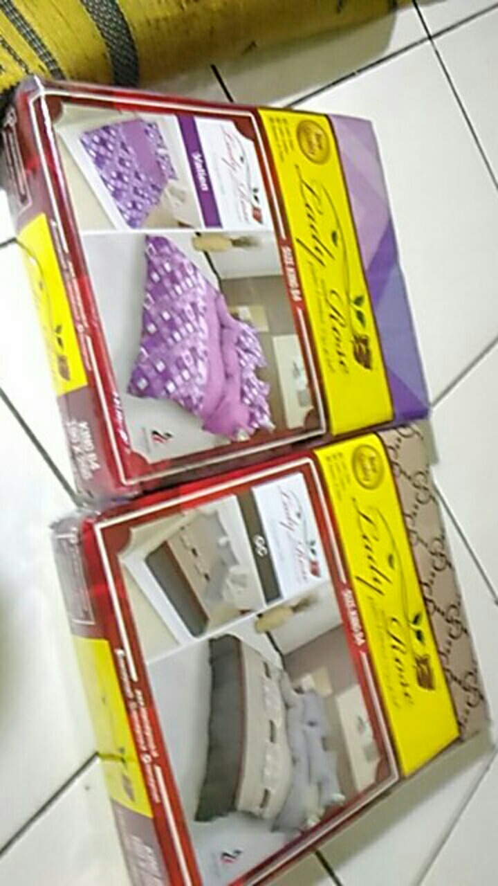 Sprei Lady Rose Bantal 4 (b4) Uk. King (180x200)cm Motif Gabungan 2