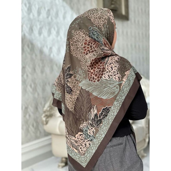 Jilbab segi empat voal motif syari/ Hijab segi 4 jumbo 130*130 laser cut by NN