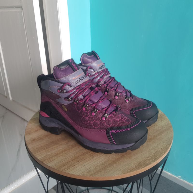 Sepatu Outdoor Second Blackyak 40