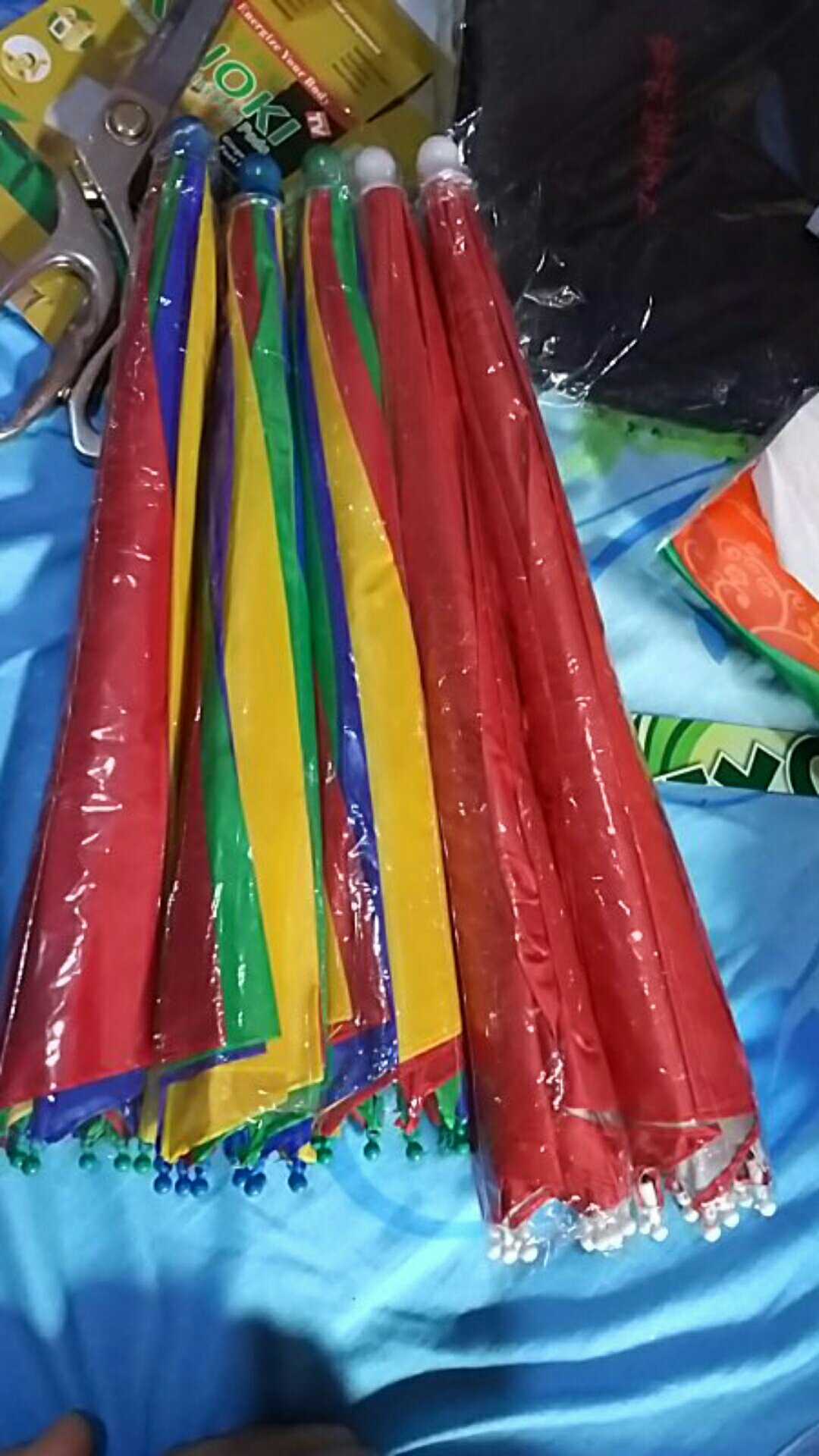 Payung Topi Besar Pelangi