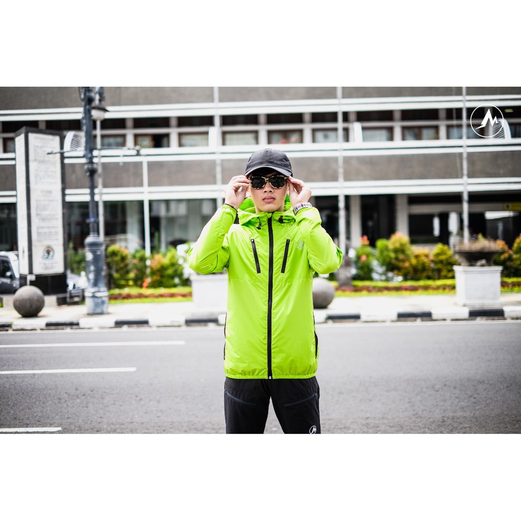 [ NEW ARRIVALS ] MONTE EQUIPMENT CIRRUS WINDSHIELD ULTRALIGHT JACKET