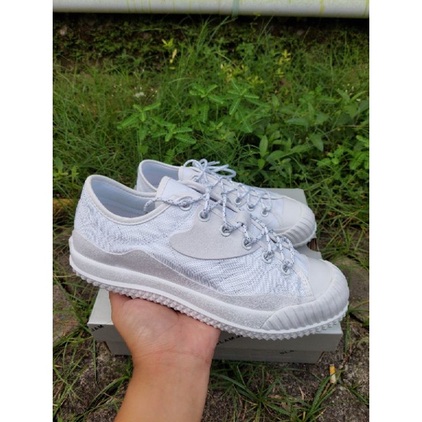 Converse x slam jam bosey mc ox white