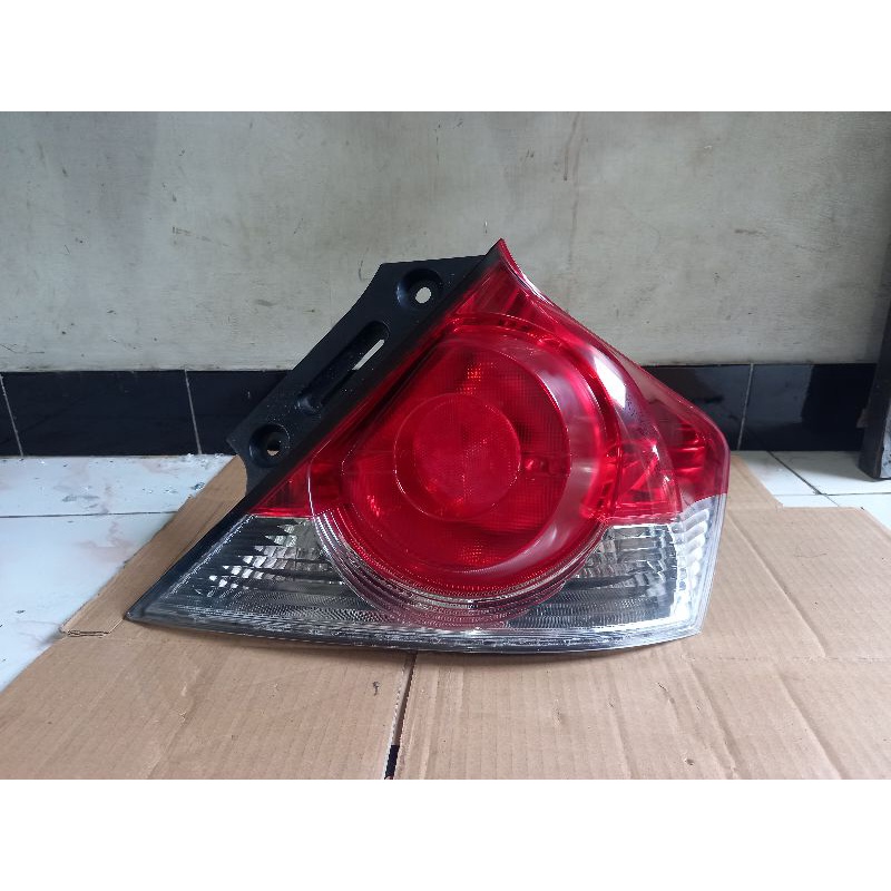 stoplamp honda brio 2012
