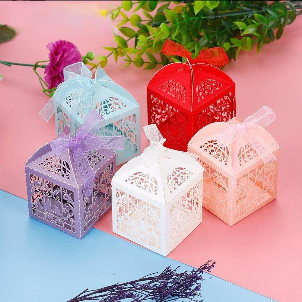 Laser Cut Paper DIY Dekorasi Romantis 10 Pcs Berongga Cinta Burung Pita Masa Kini Kotak Permen Box Permen Ulang Tahun Pernikahan Kotak Hadiah