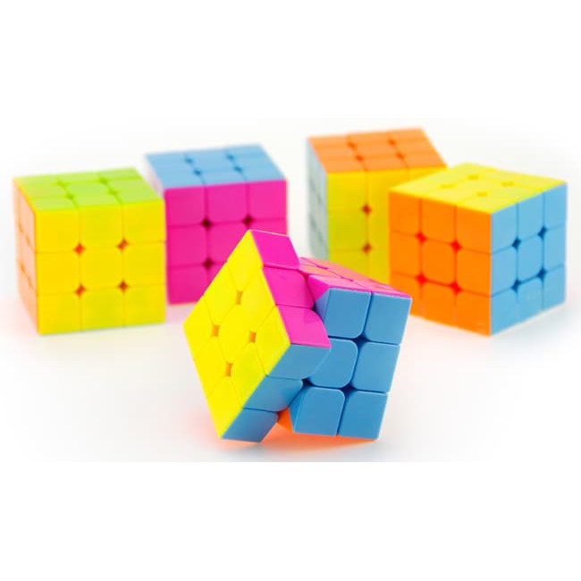 Pelumas Rubik - Rubik Yongjun - Rubik Kubus Rubik 3 X 3 Yongjun Guanlong / Rubik 3 X 3 Magic Cube