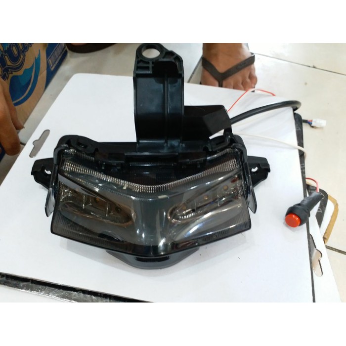 Stoplamp 3 in 1 Shark Power 7 warna Yamaha Aerox