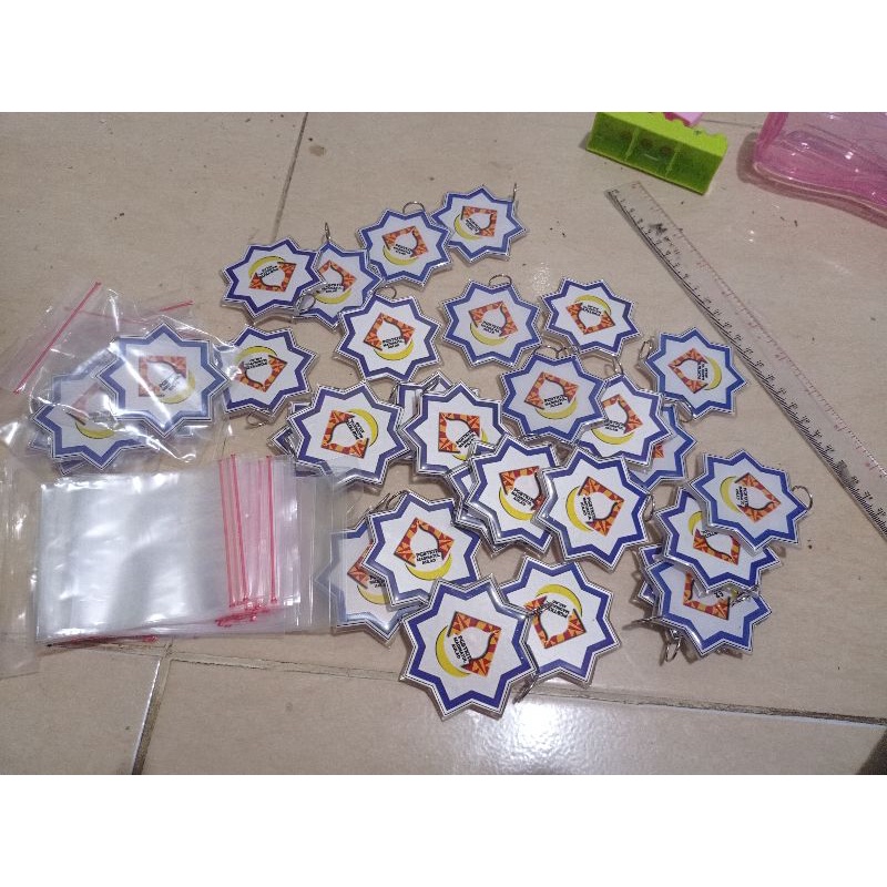 

medali akrilik custom