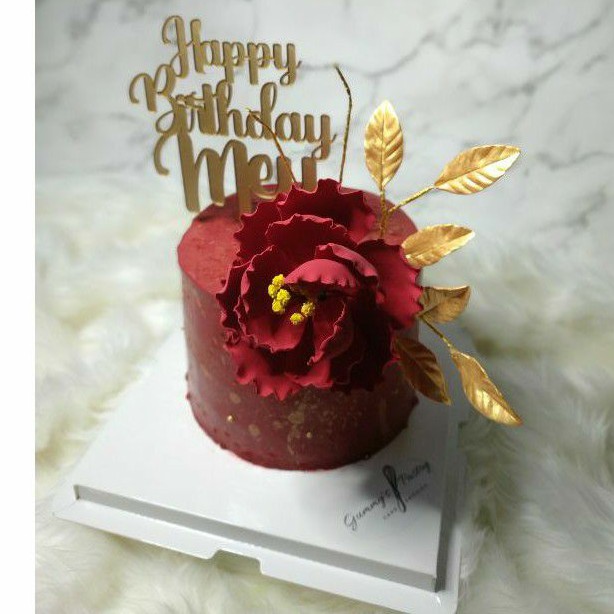 

custom cake, flower cake, birthday cake, wedding cake