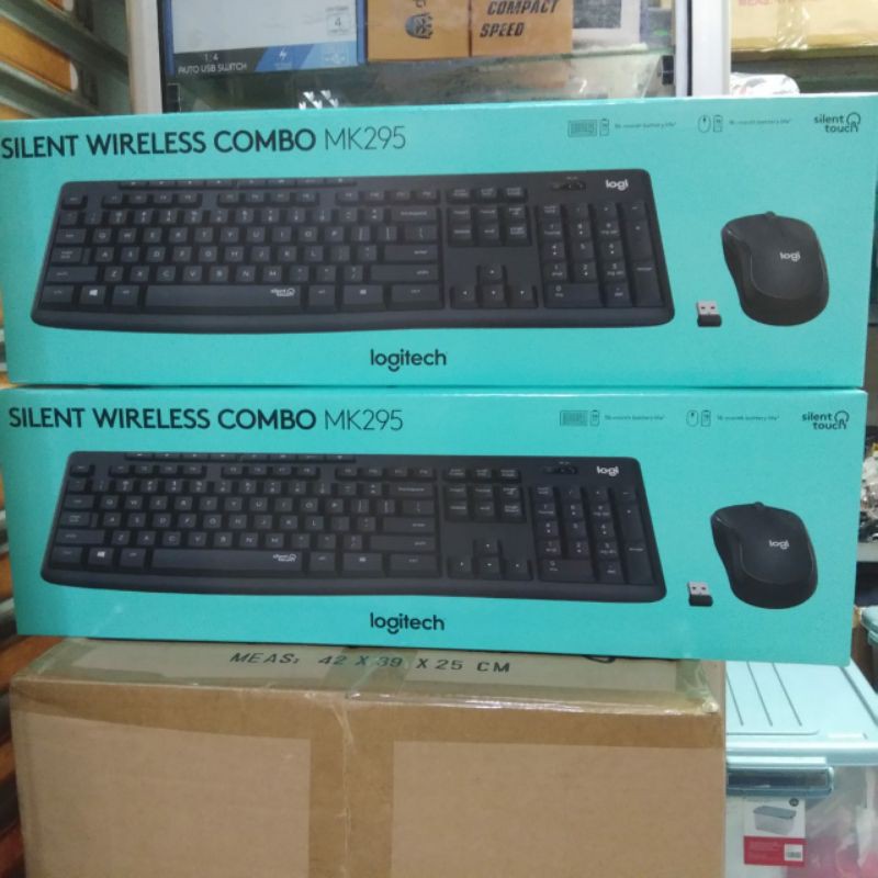 Logitech MK295 Silent Wireless Combo Keyboard &amp; Mouse