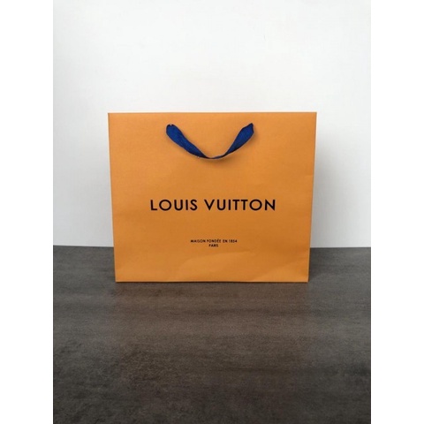 

(TERLARIS) HANYA TAMBAHAN SAJA PAPERBAG LV