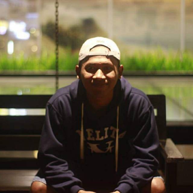 adrian_santos
