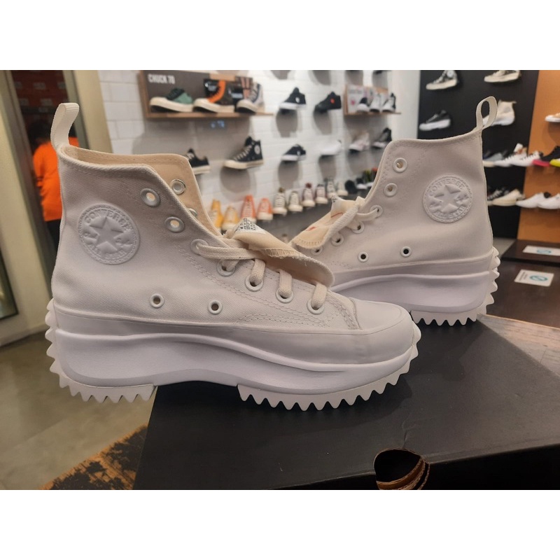 Converse Run Hike Original. Warna putih gading